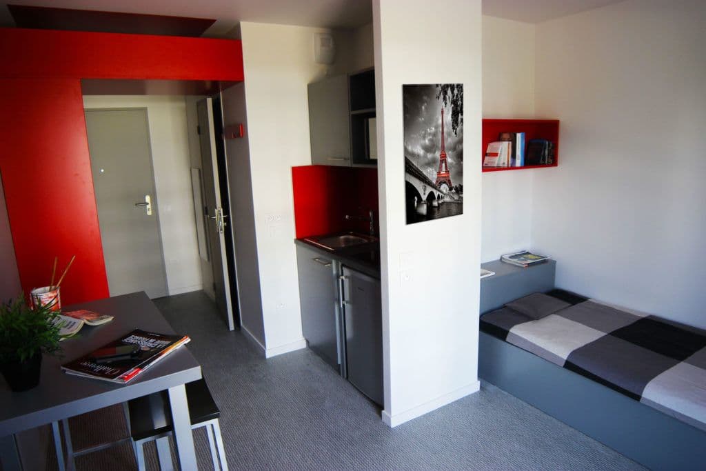 Appartement à vendre à COLOMBES · Maison Conte