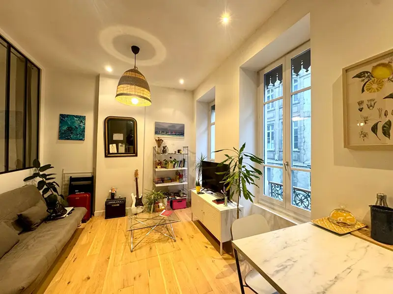 Appartement à vendre à LYON · Maison Conte