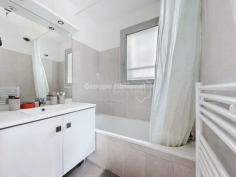 Appartement à vendre à LYON · Maison Conte