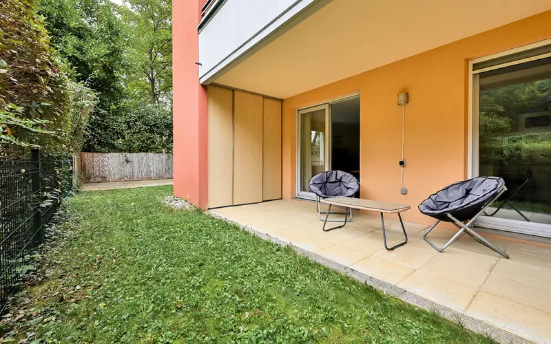 Appartement à vendre à NEYRON · Maison Conte