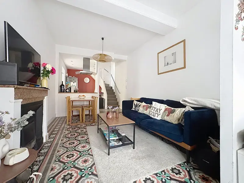 Maison à vendre à MIRIBEL · Maison Conte