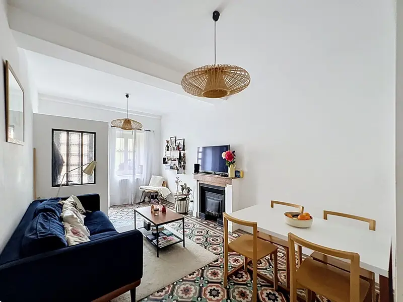 Maison à vendre à MIRIBEL · Maison Conte